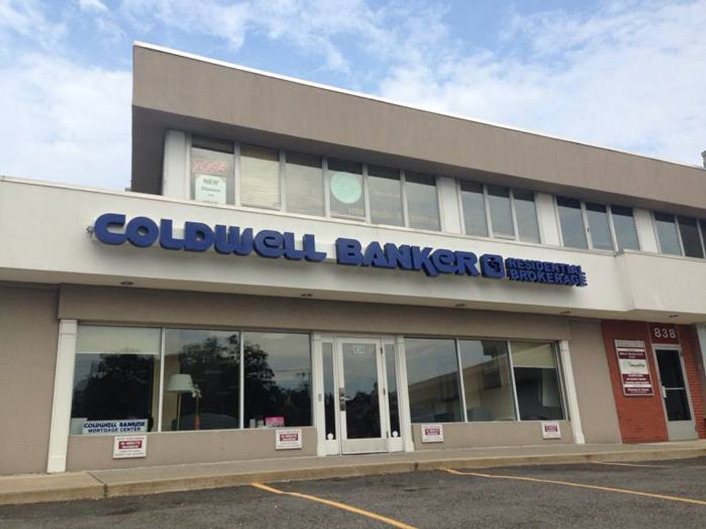 Cruisin' 'Round Coronado: Episode 24: Coldwell Banker West  A big change  is coming to the Coldwell Banker West office in Coronado! Stop by after the  4th of July to see the