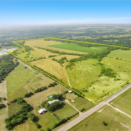 232 Acres on Hwy 77 Hill County, TX
				76645