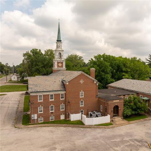 1145 College Avenue Alton, IL
				62002