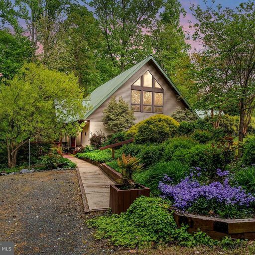 8215 Oak Crest Drive King George, VA
				22485