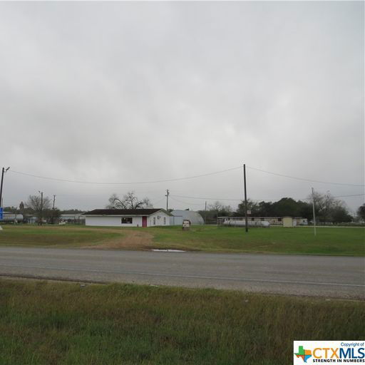 33 Fm 237 Yorktown, TX
				78164