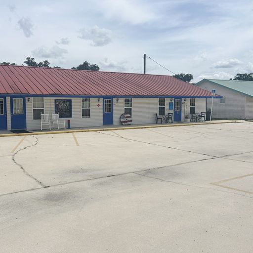 413 Elm St Welaka, FL
				32193