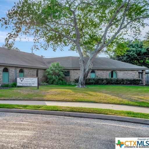 111 Professional Park Drive Victoria, TX
				77904