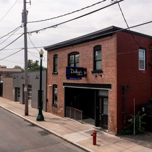 10 yates street Schenectady, NY
				12305