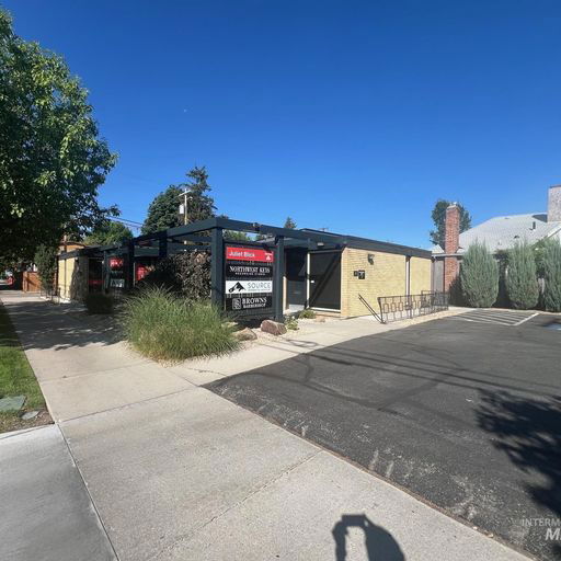 723 N 15th Boise, ID
				83702