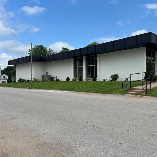 218 W Main Street Auburn, KY
				42206