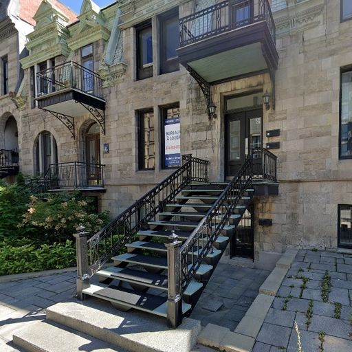 338 SHERBROOKE EST 1er étage Montreal, QC
				H2X 1E6