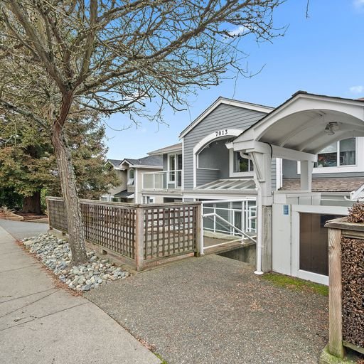 7013 East Saanich Road Victoria, BC
				V8M 1Y3