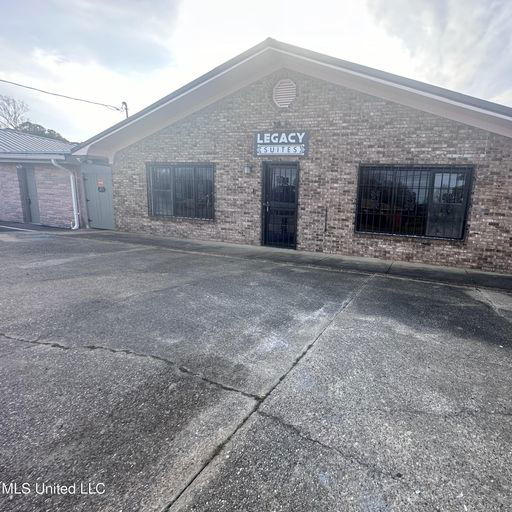 4019 2nd Street Pascagoula, MS
				39563