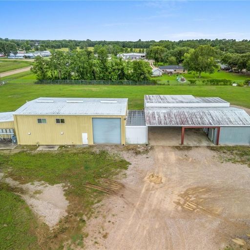 1635 S Thibodeaux Road Jennings, LA
				70546