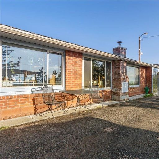 1090 Boundary Rd Cheyenne, WY
				82009