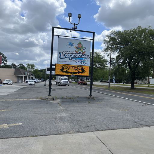1513 Rice Avenue Veterans Boulevard Dublin, GA
				31021