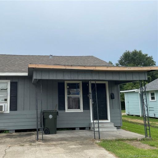 608 Alamo Street Lake Charles, LA
				70601