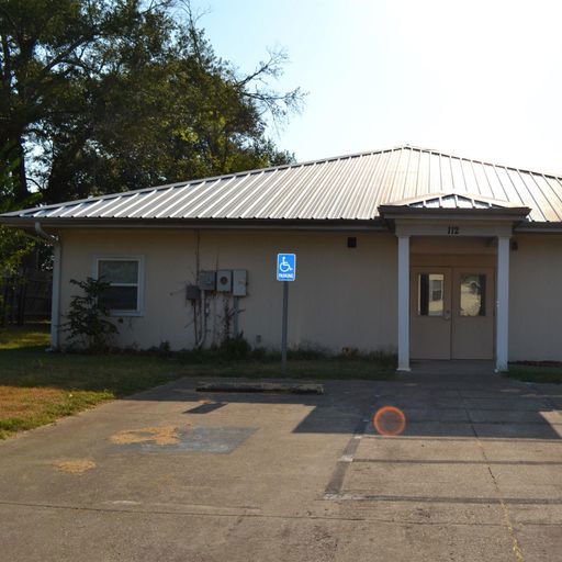 112 N Lee Gladewater, TX
				75647