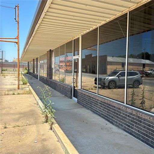 422 S Main Street McAlestor, OK
				74501