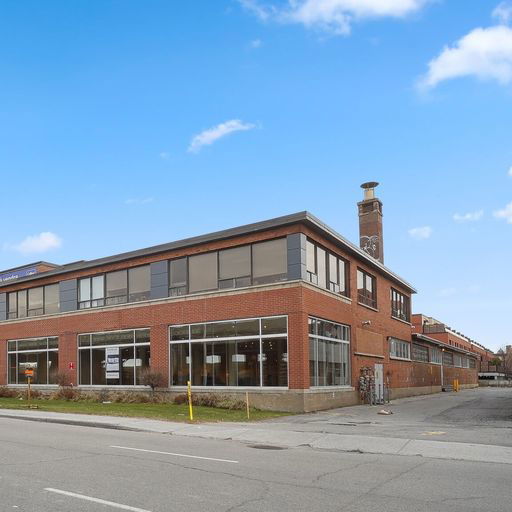 4360 Cote De Liesse Mount Royal, QC
				H4N 2P7