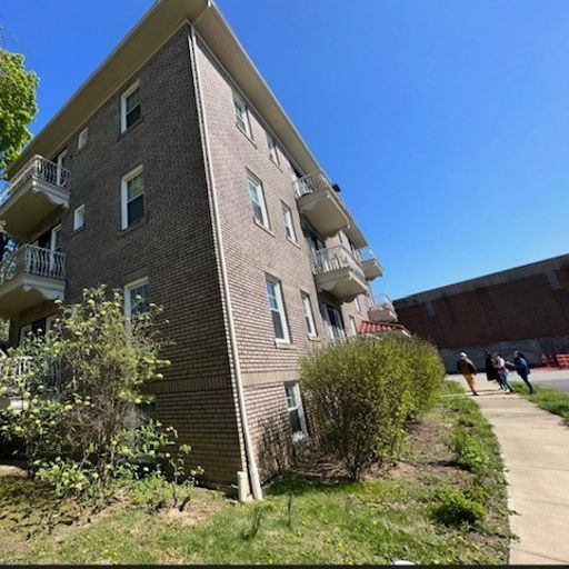1615 Ridgefield Road Cleveland, OH
				44118