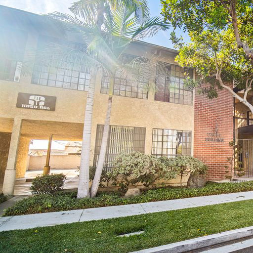 800 E. Wardlow Rd. Long Beach, CA
				90807