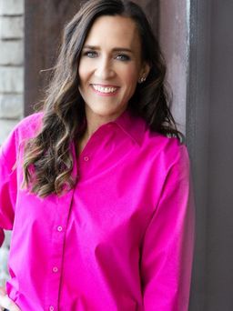  Amy Baumann
