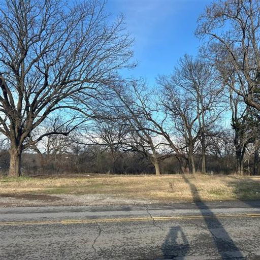 1811 Park Hill Road Tahlequah, OK
				74464